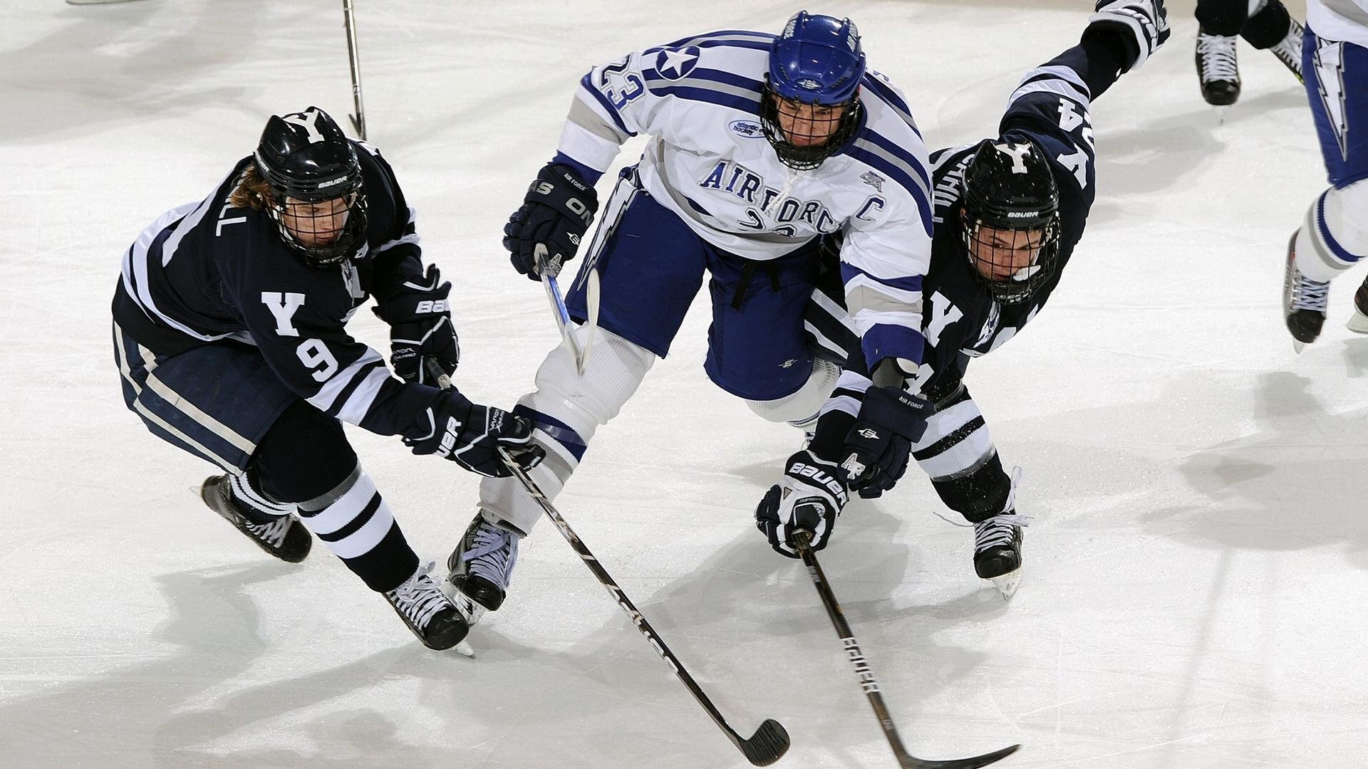 拜仁边路传中战术续写辉煌,攻击线火力全开,拜仁攻势足球